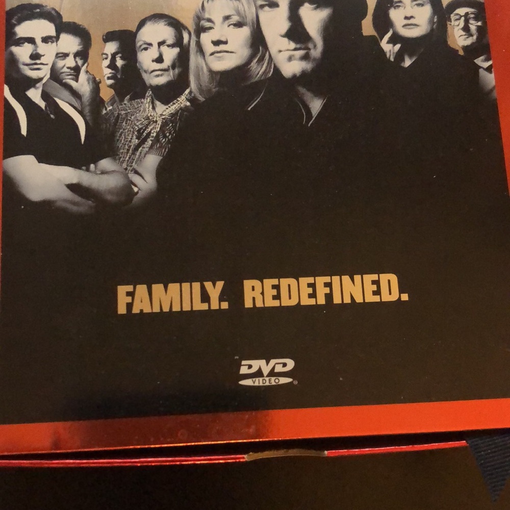 NEW LISTING! HBO Sopranos Complete Second Season - Picture 2 of 9